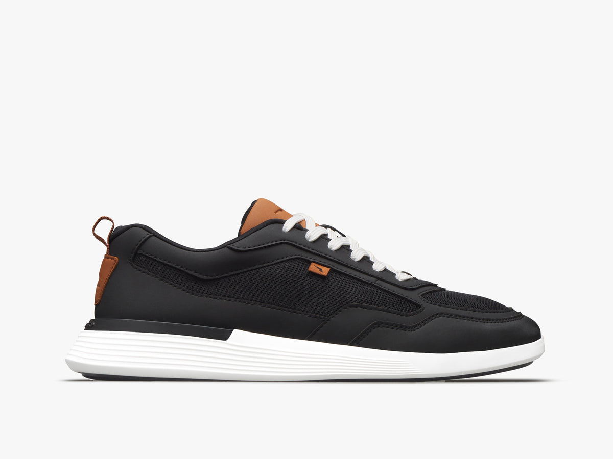 Crossover™ Runner Sport - White / White