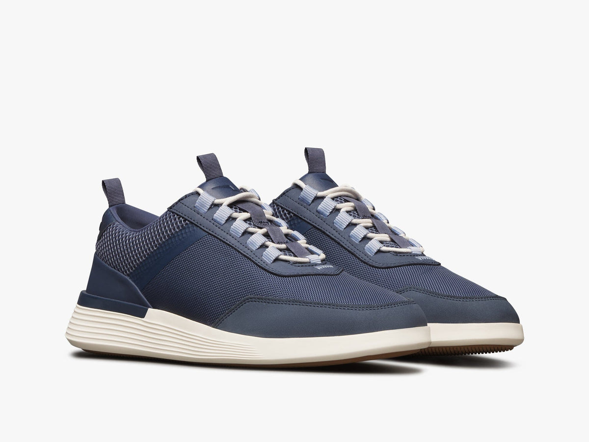 Crossover™ Victory Trainer - White / White