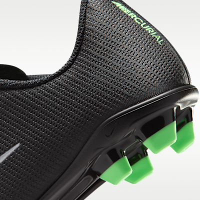 Nike Jr. Mercurial Vapor 17 Club Big Kids' Multi-Ground Low-Top Soccer Cleats
