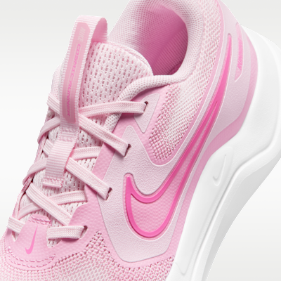 Nike Cosmic Runner Big Kids' Road Running Shoes