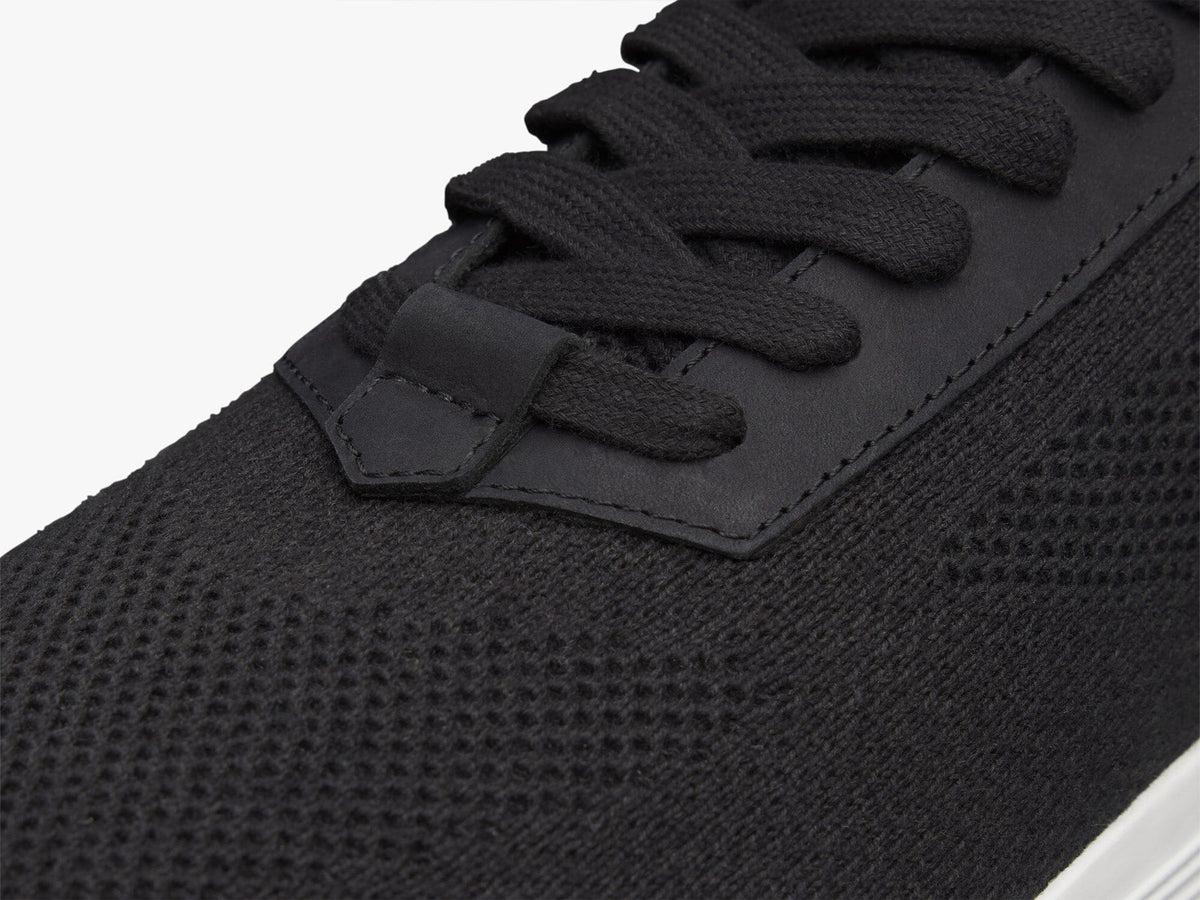 SupremeKnit™ Trainer - Navy / White