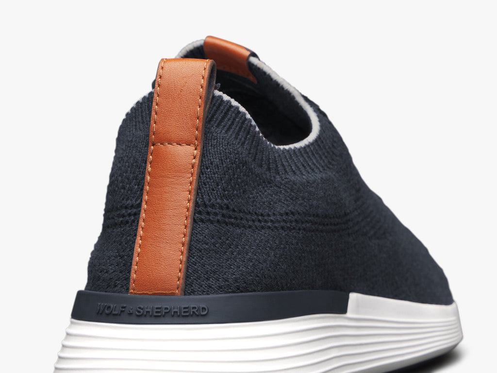 SupremeKnit™ Trainer - Gray / White