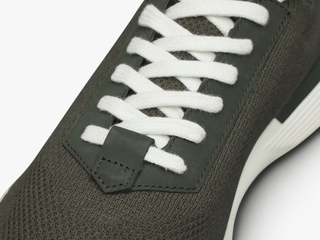 SupremeKnit™ Trainer - Gray / White