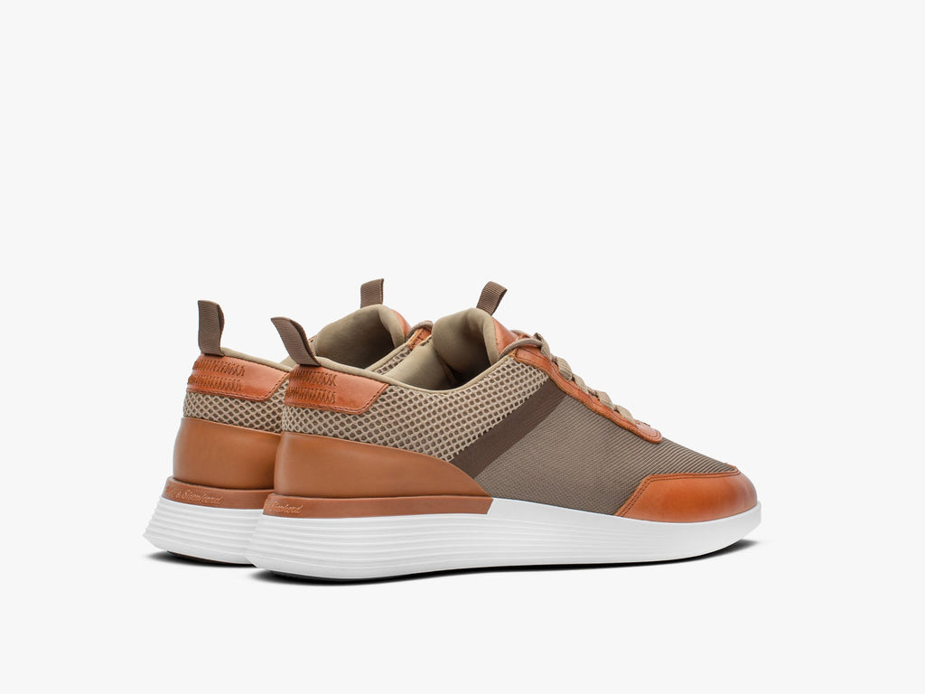 Crossover™ Victory Trainer - White / White