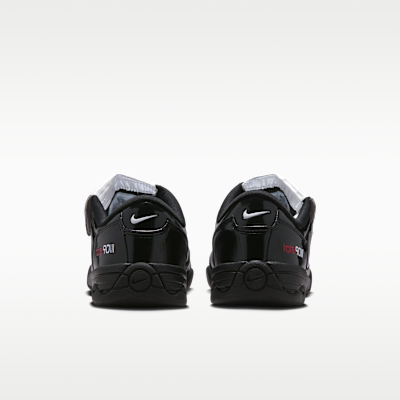 Nike Total 90 SE Women's Shoes