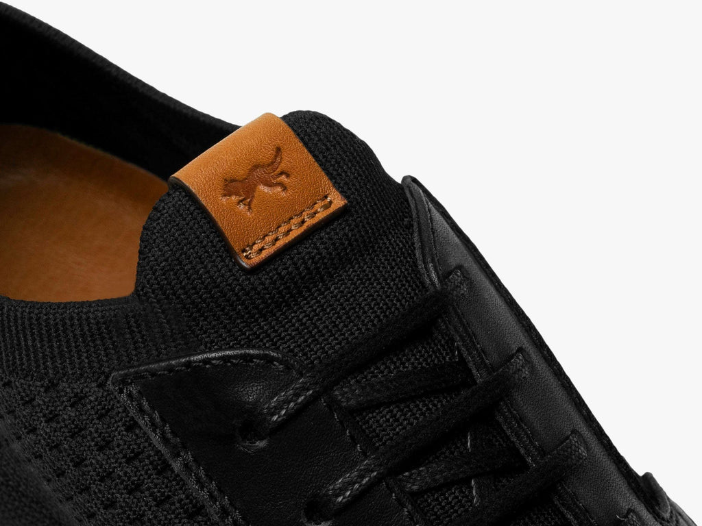 SwiftKnit™ Derby - Navy / White