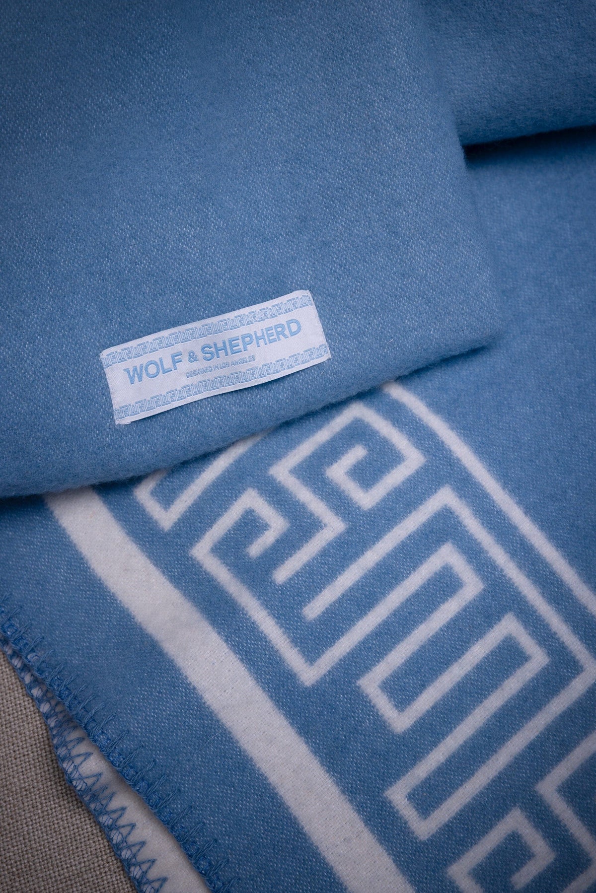 The Shepherd Wool Throw - Light Blue / Off-White