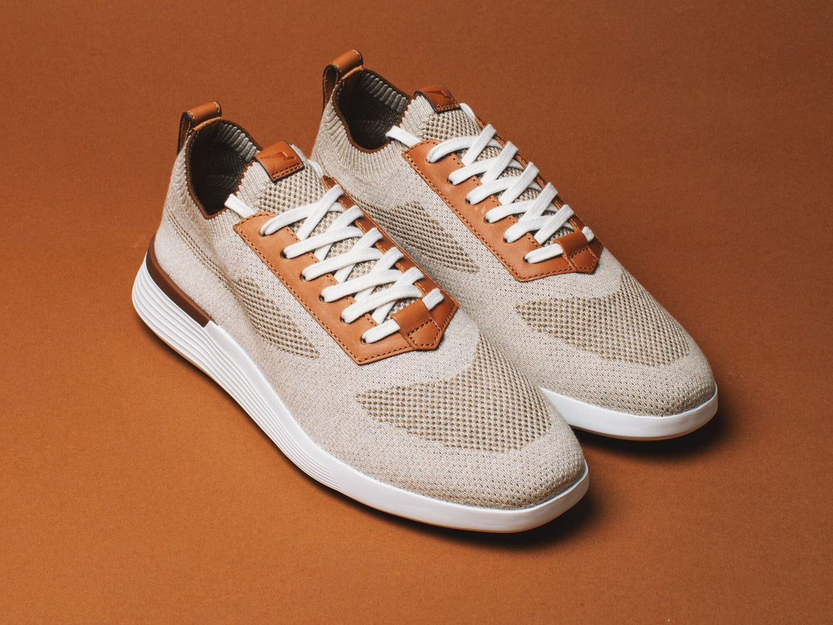 SupremeKnit™ Trainer - Gray / White